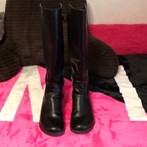 Arizona black wide calf boots size 9